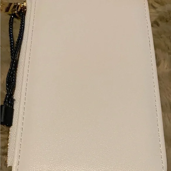 Black or White Leather Card and Coin Holder - Picture 4 of 6